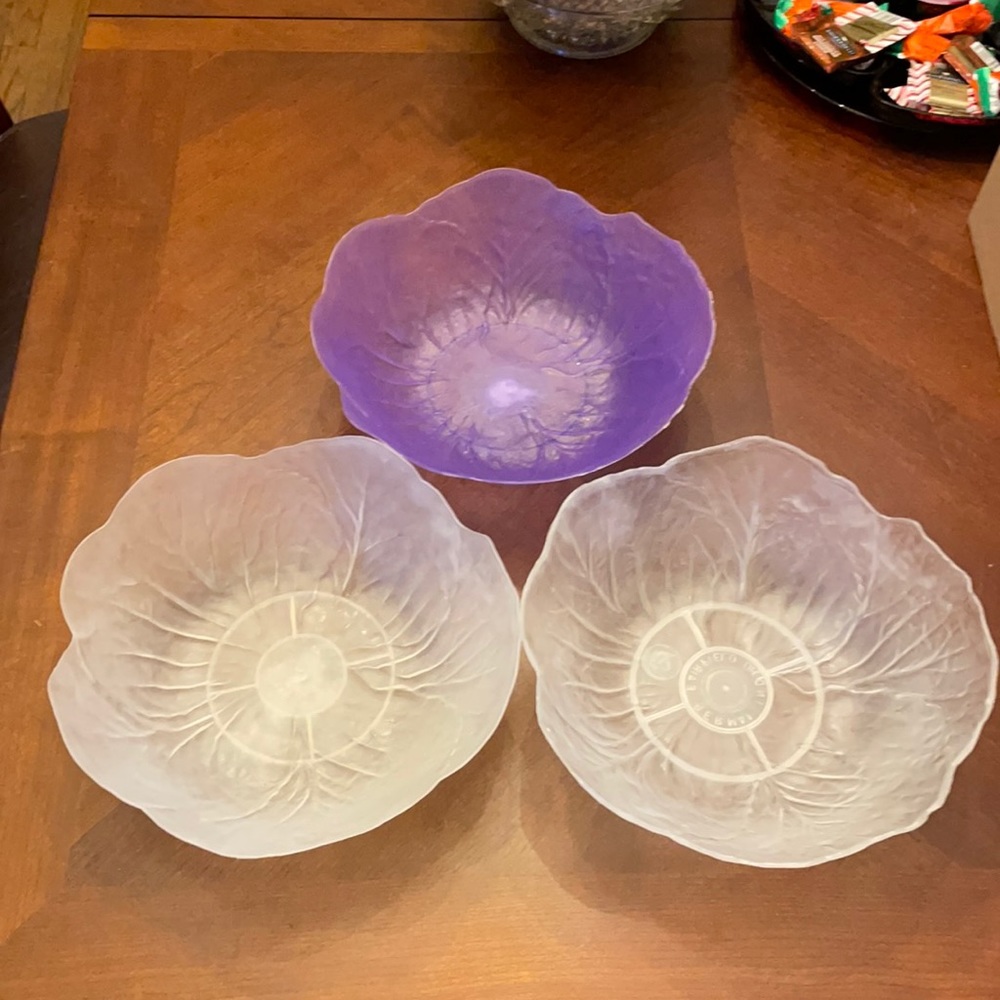 THREE plastic flower shaped bowls